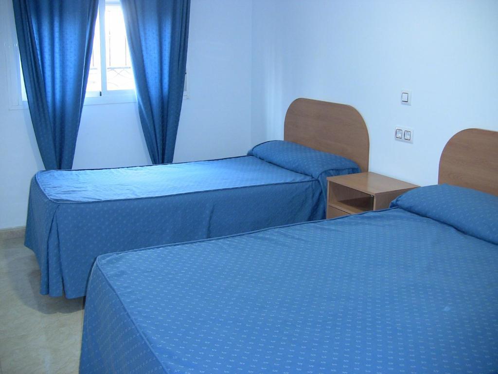 Hotel Los Hermanos Ocaña Habitación foto