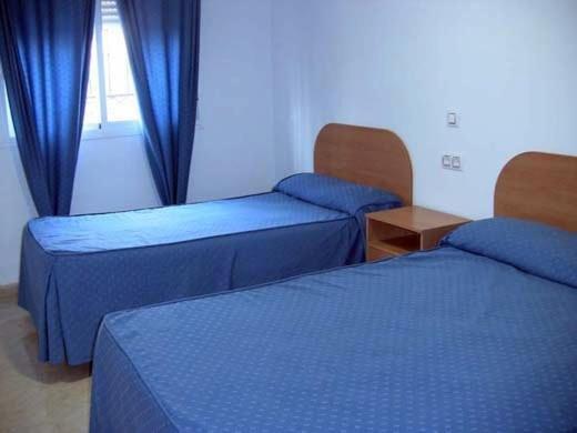 Hotel Los Hermanos Ocaña Habitación foto